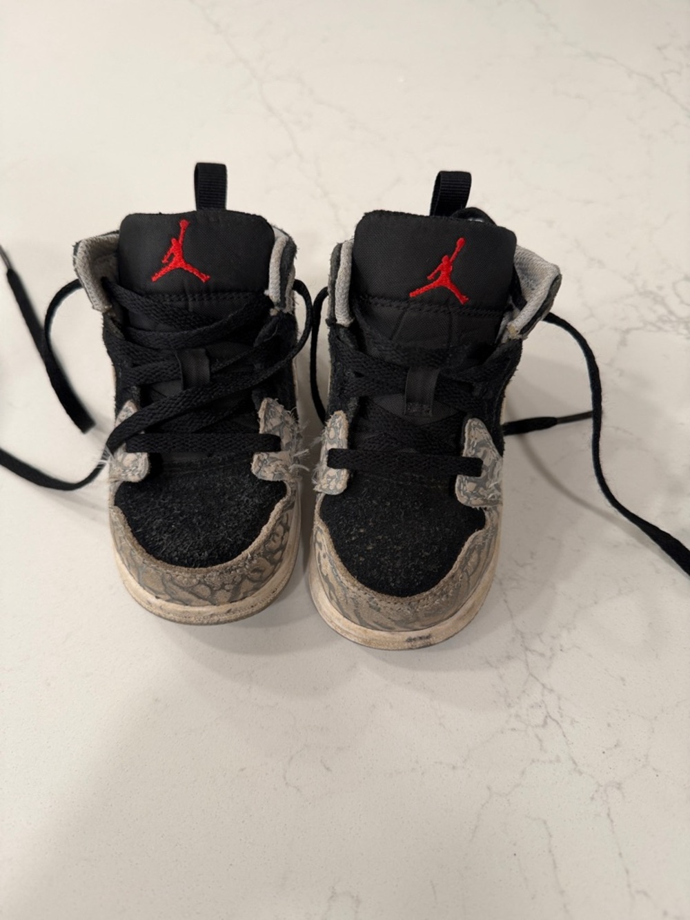 Jordan Kids Black and Red Mini High-Top Sneakers